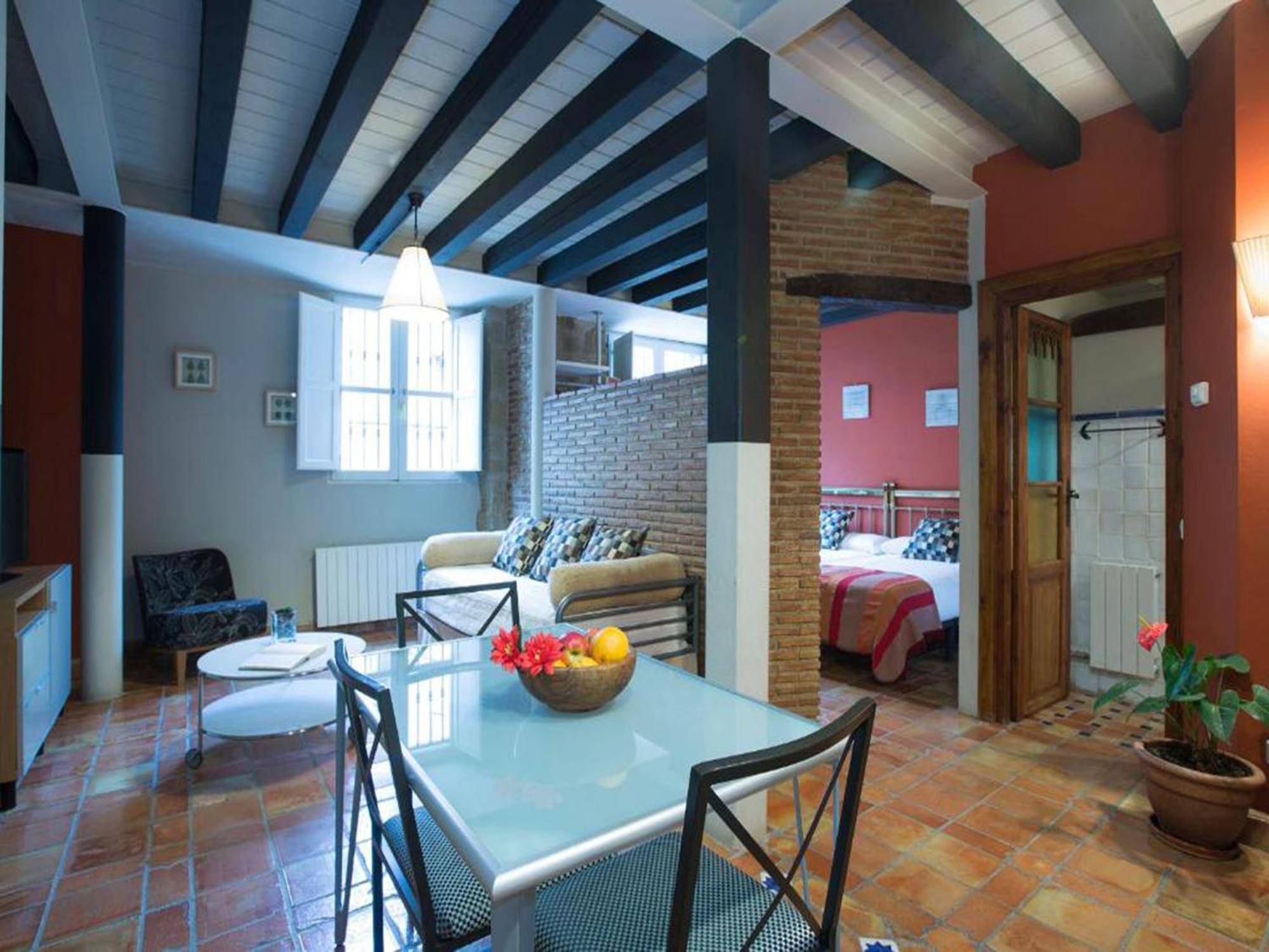 Apartamentos Senorio De Haro 3000 Exterior photo