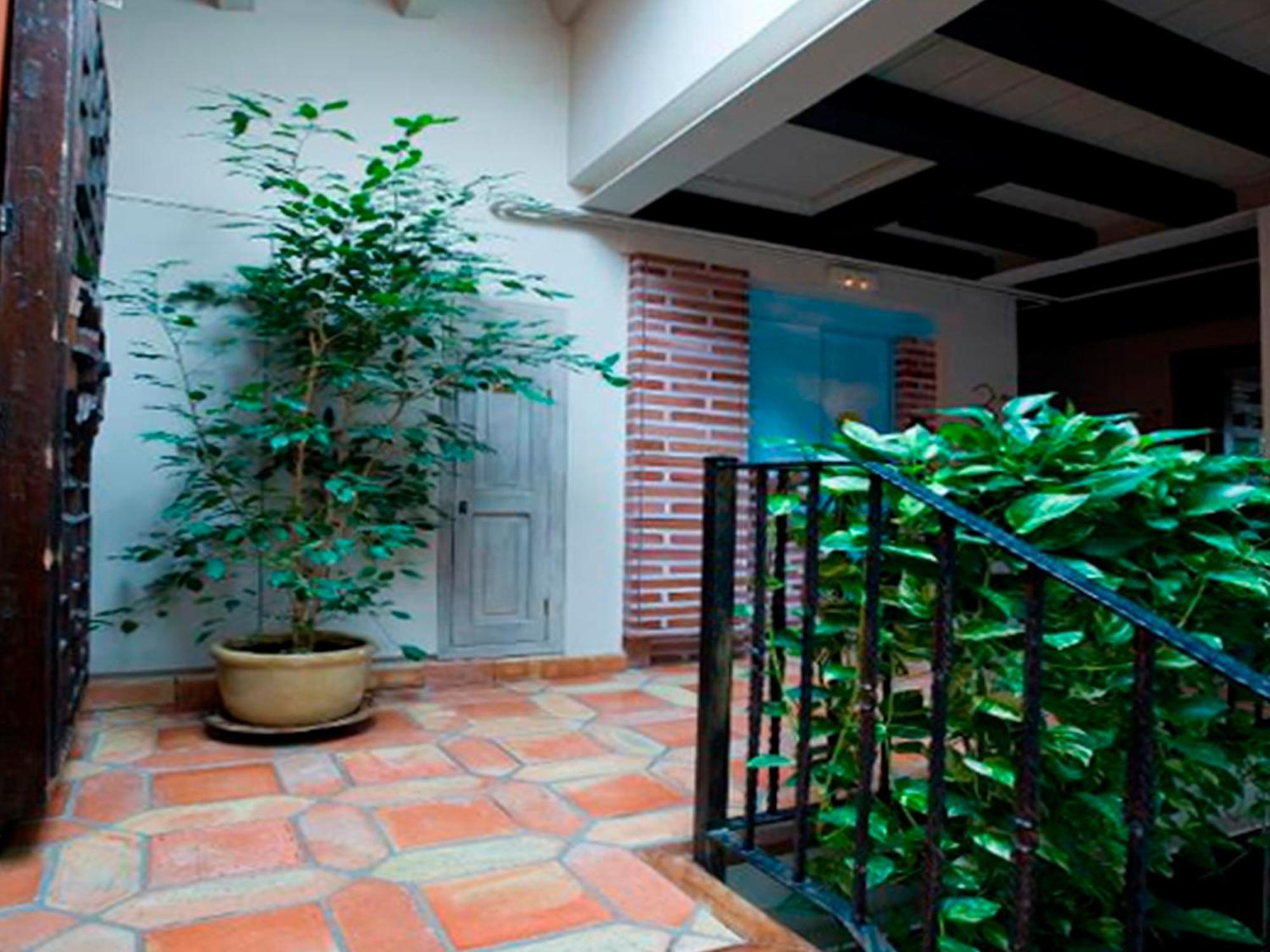 Apartamentos Senorio De Haro 3000 Exterior photo