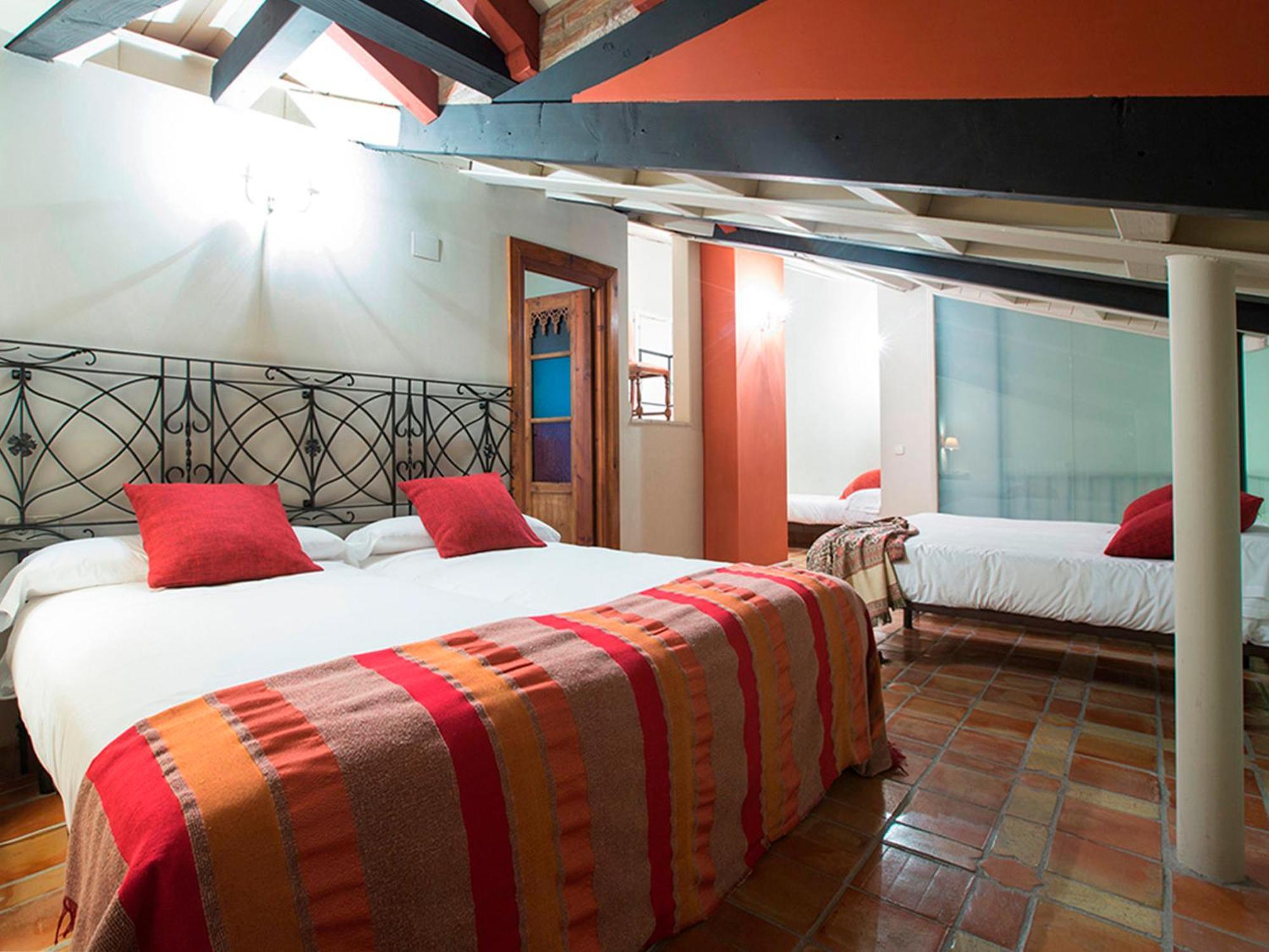 Apartamentos Senorio De Haro 3000 Exterior photo